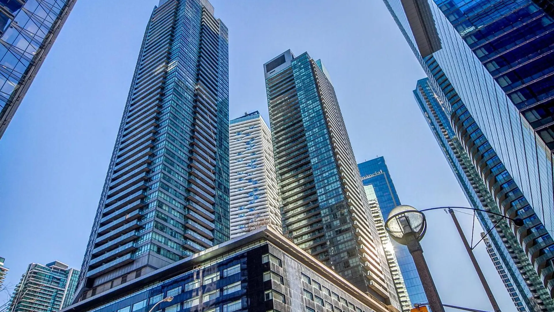 Apartamento Stunning 1Br Condo In Heart Of Downtown Toronto